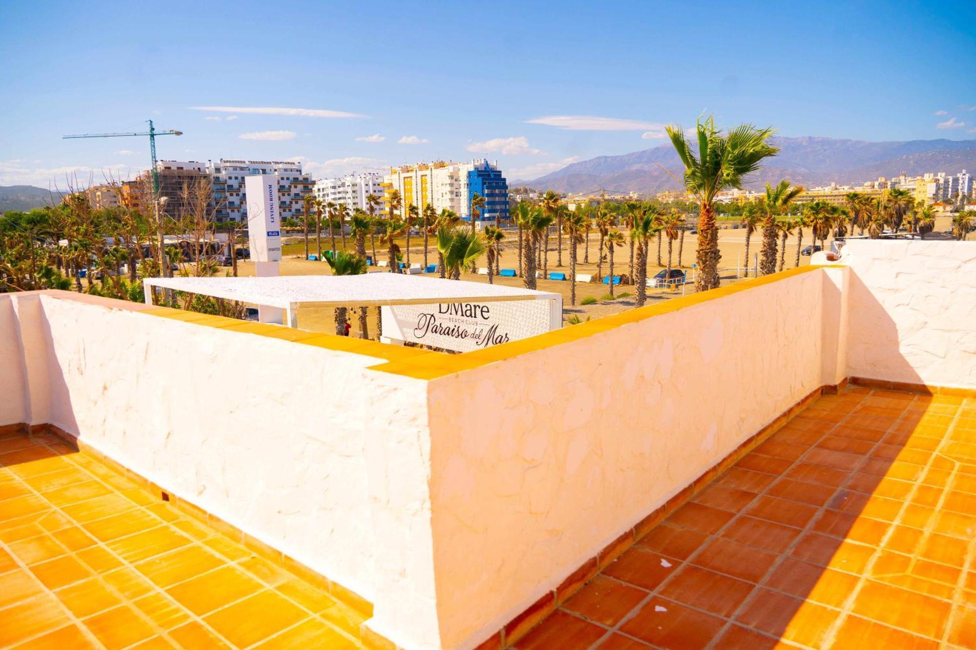 Hostal Paraiso Del Mar Torre Del Mar Exterior photo