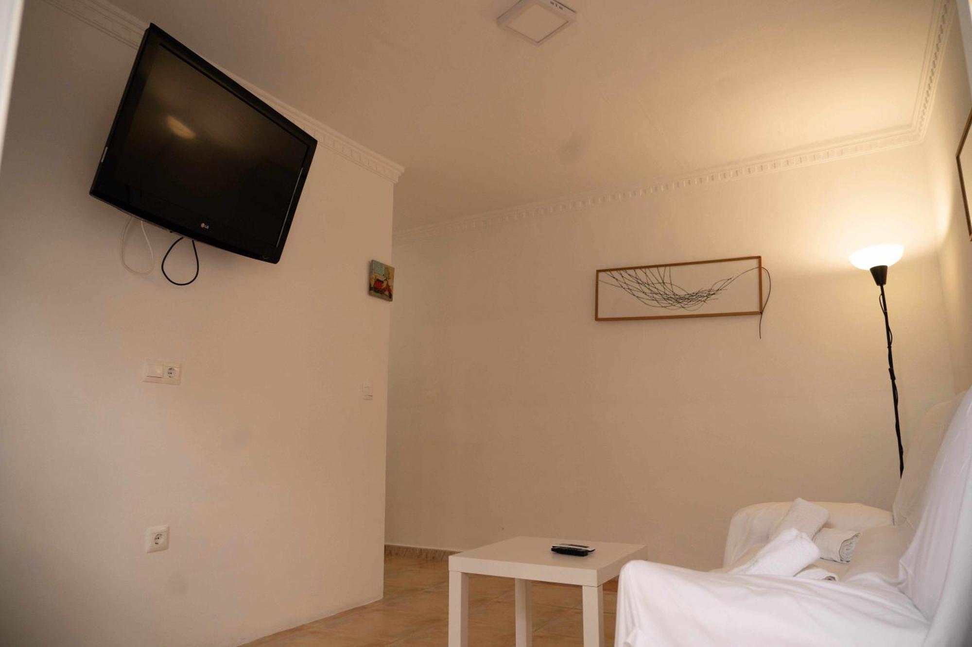 Hostal Paraiso Del Mar Torre Del Mar Room photo