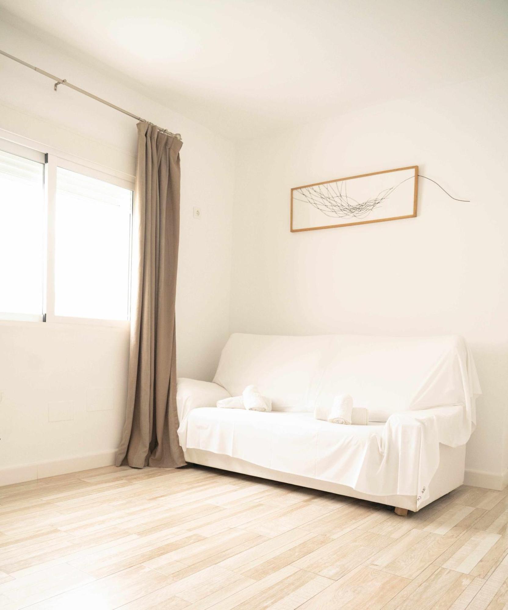 Hostal Paraiso Del Mar Torre Del Mar Room photo