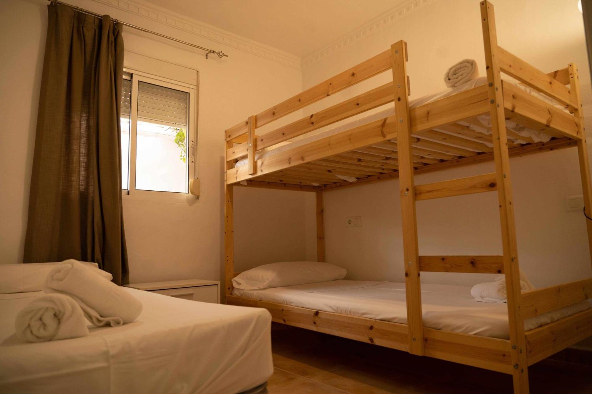 Hostal Paraiso Del Mar Torre Del Mar Room photo